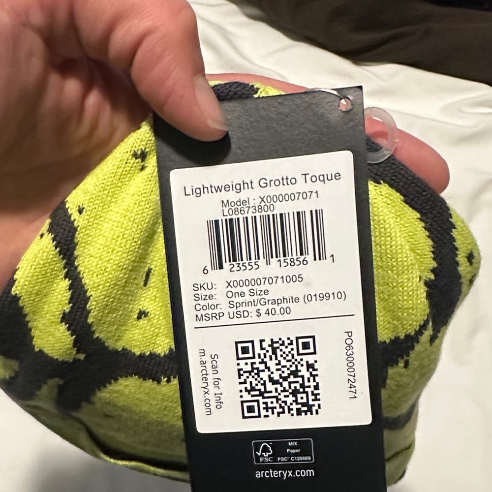Arc'teryx Yellow and Black Beanie - Picture 2 of 4